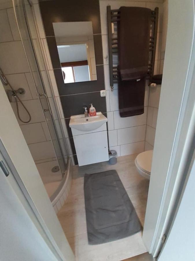 Studio Apartment Alsdorf Ngoại thất bức ảnh